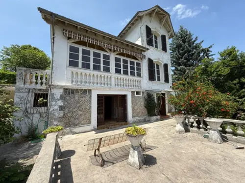 Lourdes Hautes-Pyrénées huis foto 7095029