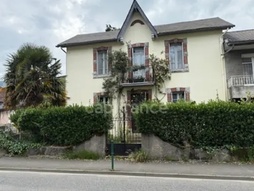 Lourdes Hautes-Pyrénées huis foto 7101150