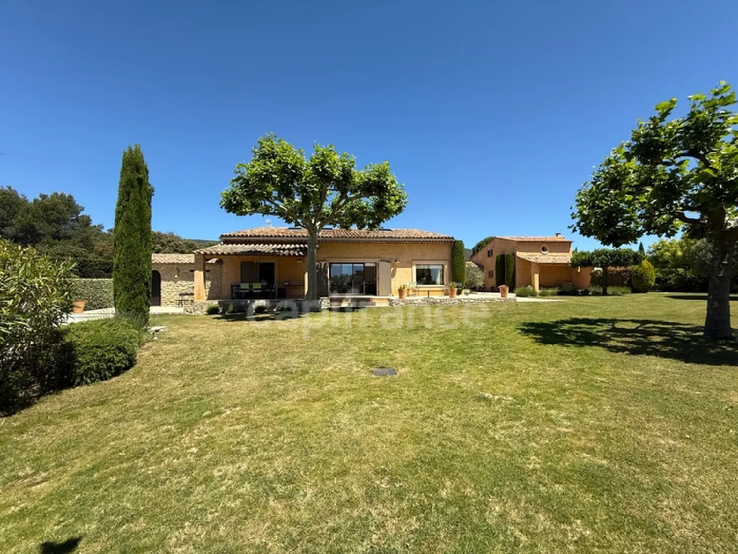 te koop huis Lourmarin Vaucluse 2