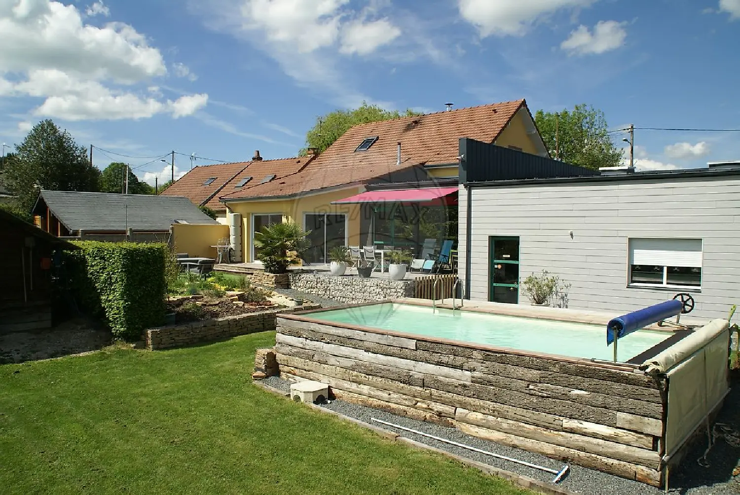  te koop huis Luzy Nièvre 1
