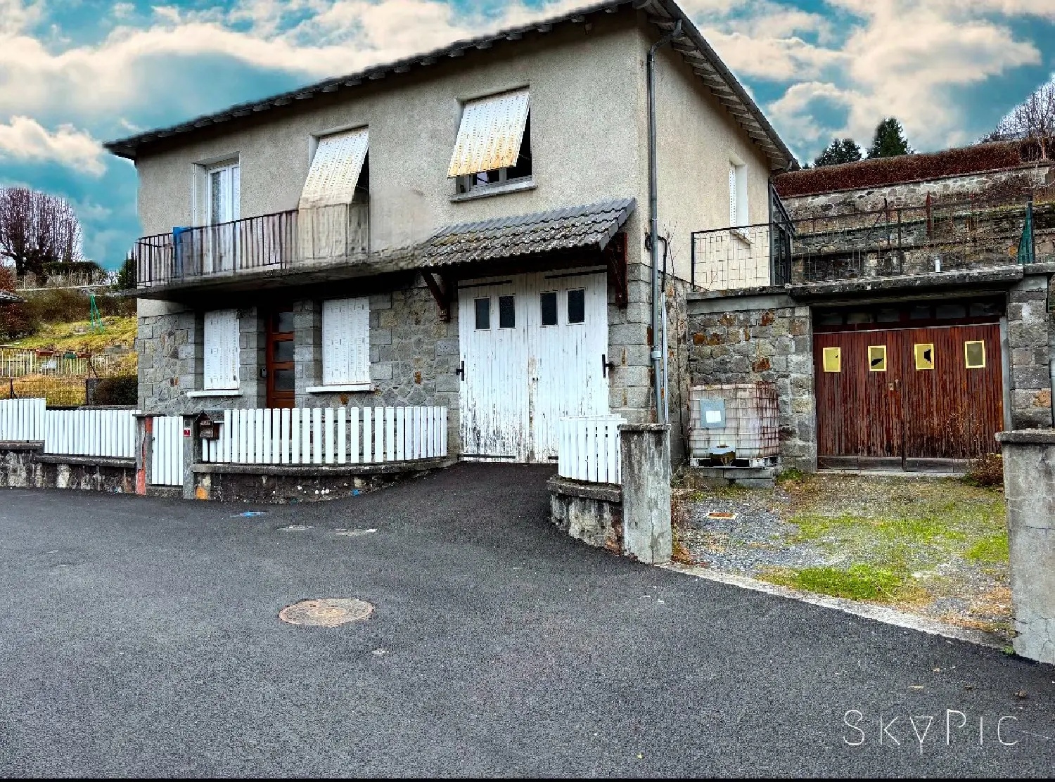  te koop huis Marmanhac Cantal 2