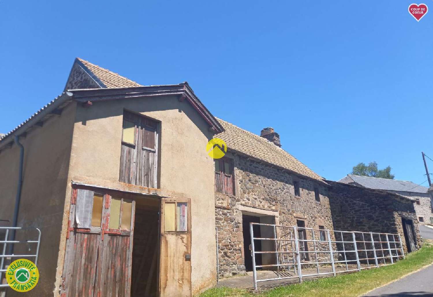  en venta casa Massiac Cantal 1