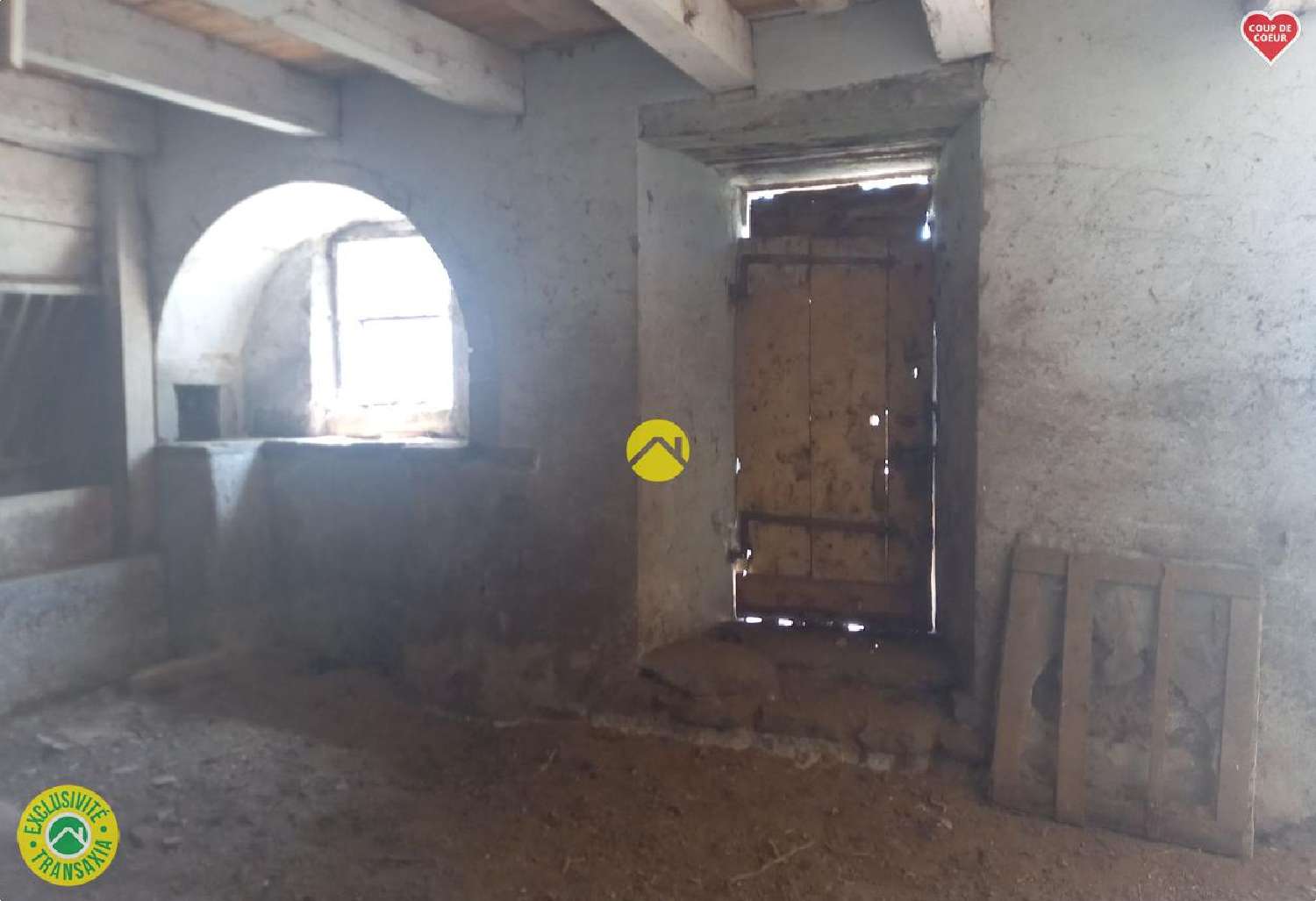  en venta casa Massiac Cantal 5