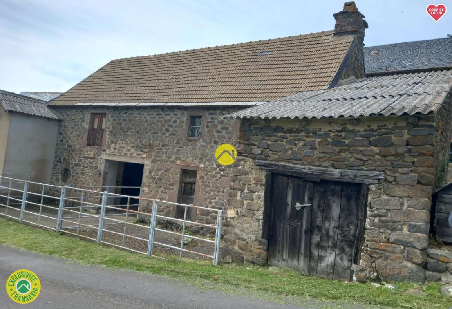  en venta casa Massiac Cantal 1