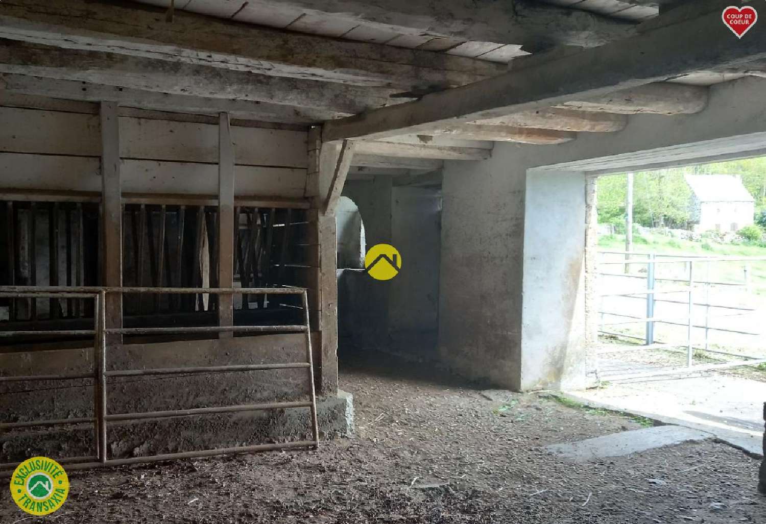  en venta casa Massiac Cantal 7