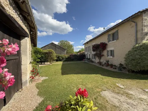  te koop huis Beaussac Dordogne 2