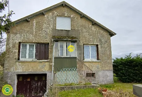 Montmarault Allier casa foto 7086106