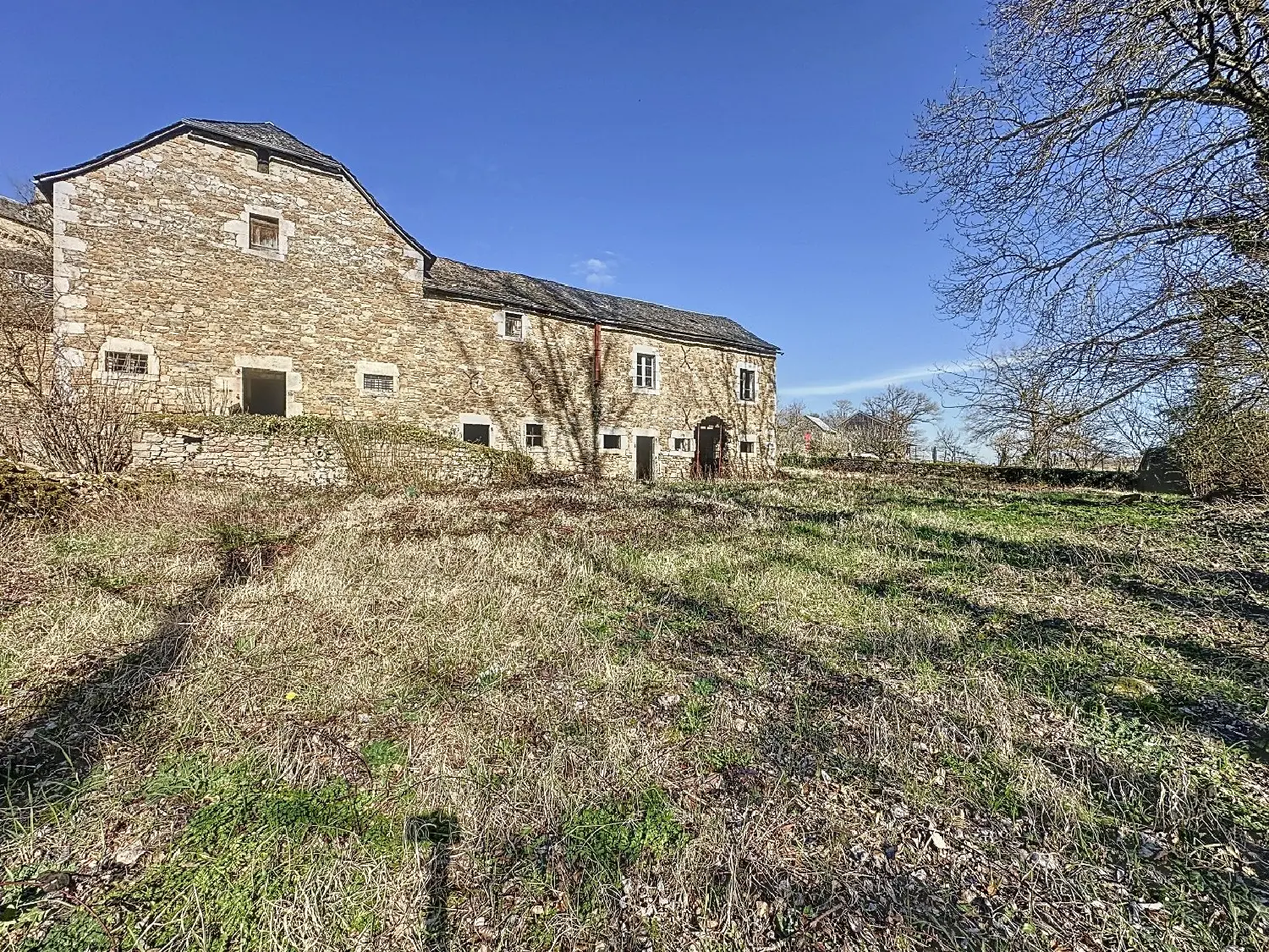 en venta casa Montrozier Aveyron 2