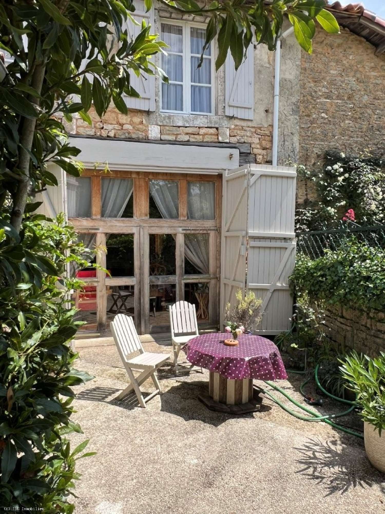  te koop huis Nanteuil-en-Vallée Charente 2