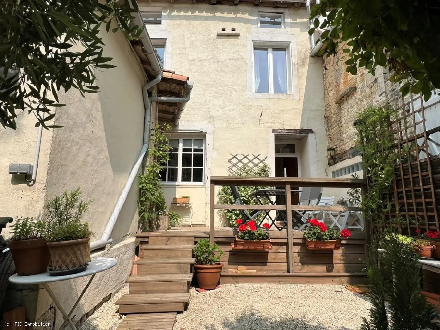  te koop huis Nanteuil-en-Vallée Charente 1