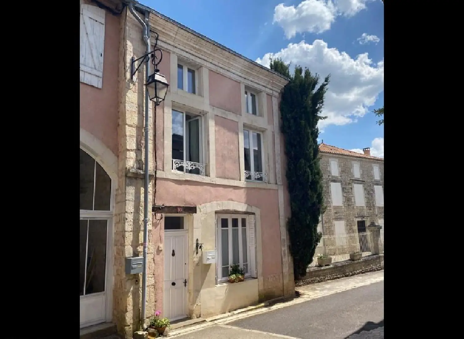  à vendre maison Nanteuil-en-Vallée Charente 1