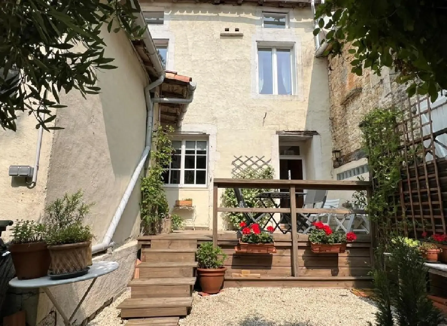  à vendre maison Nanteuil-en-Vallée Charente 2