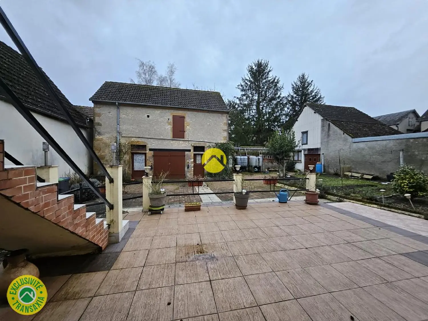  te koop huis Nérondes Cher 1