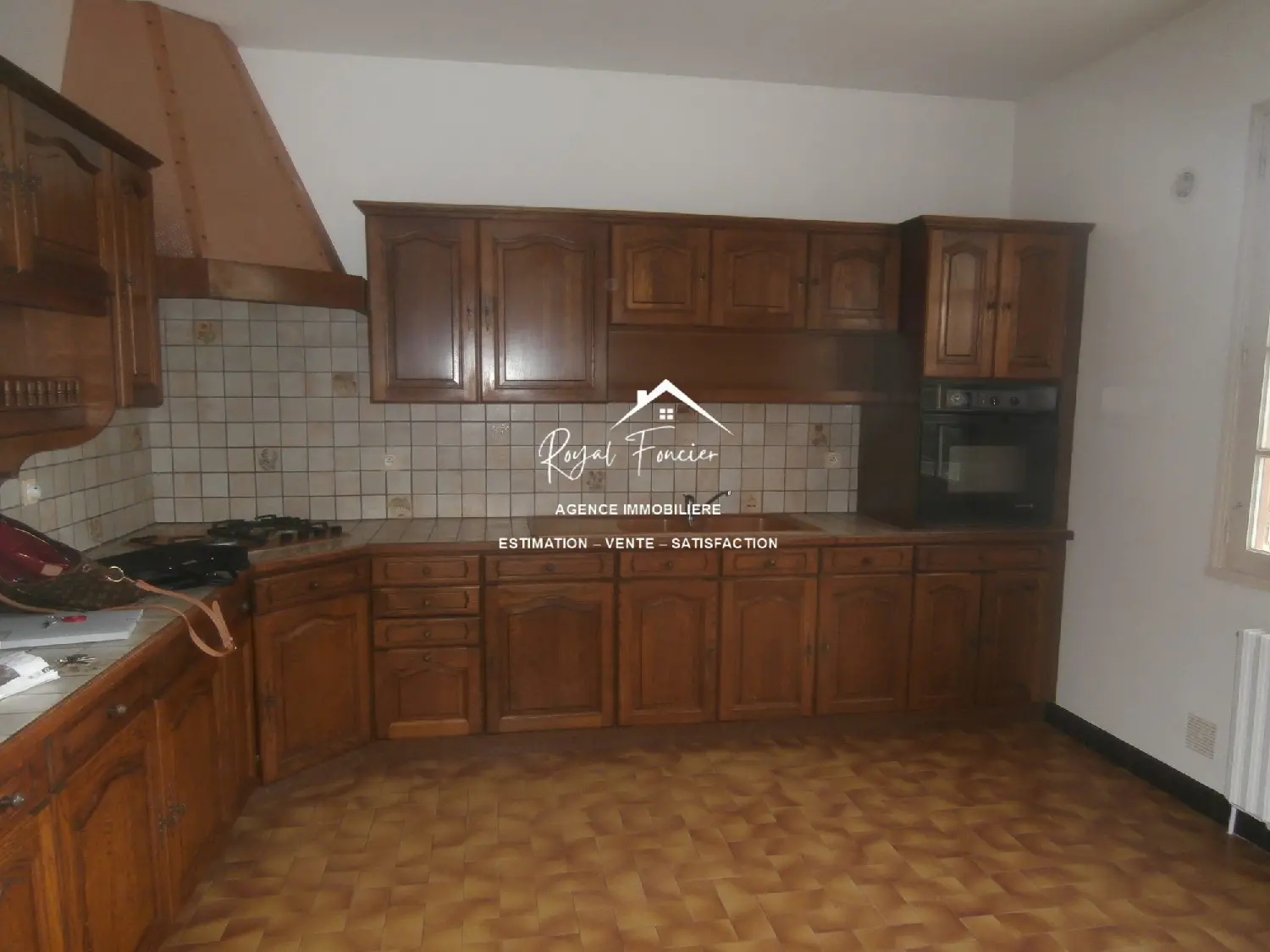  te koop huis Oyré Vienne 3