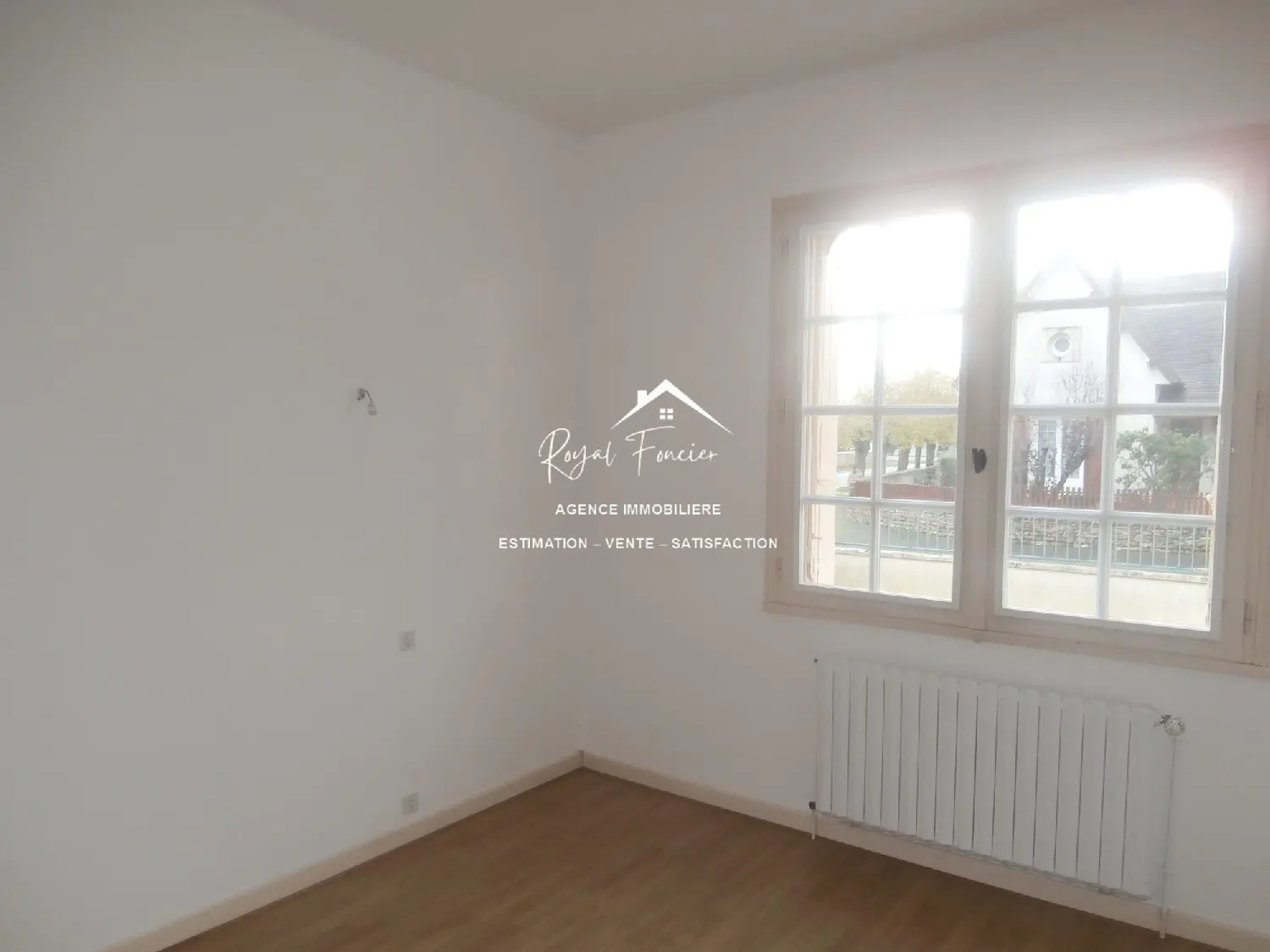  te koop huis Oyré Vienne 6