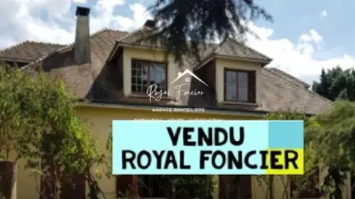 Oyré Vienne huis foto 7091035