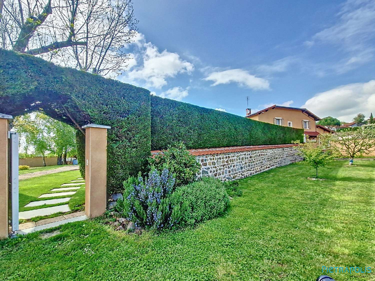  en venta casa Pradines Loire 2