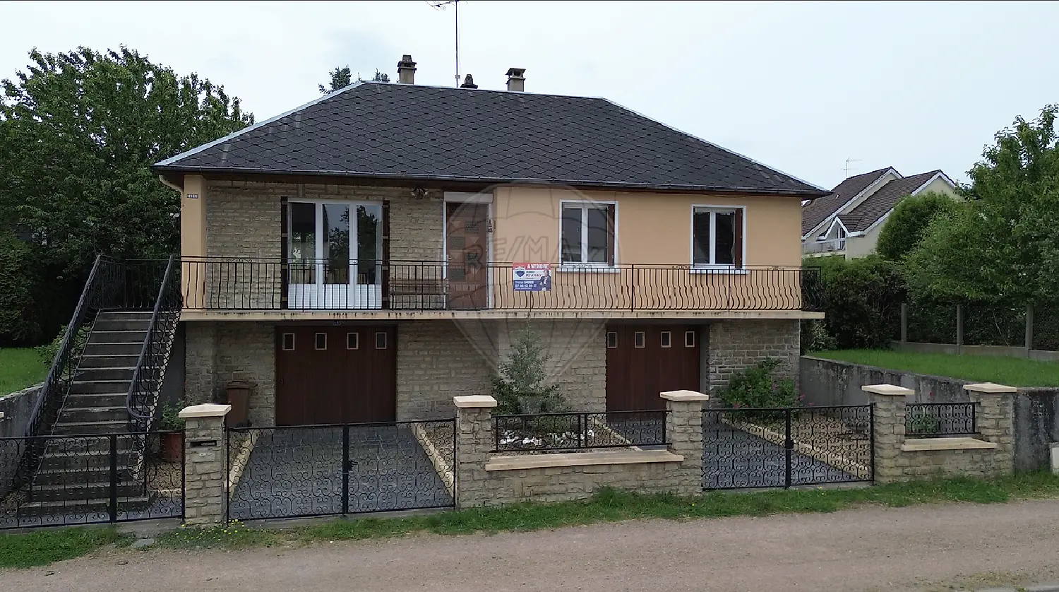  te koop huis Prémery Nièvre 1