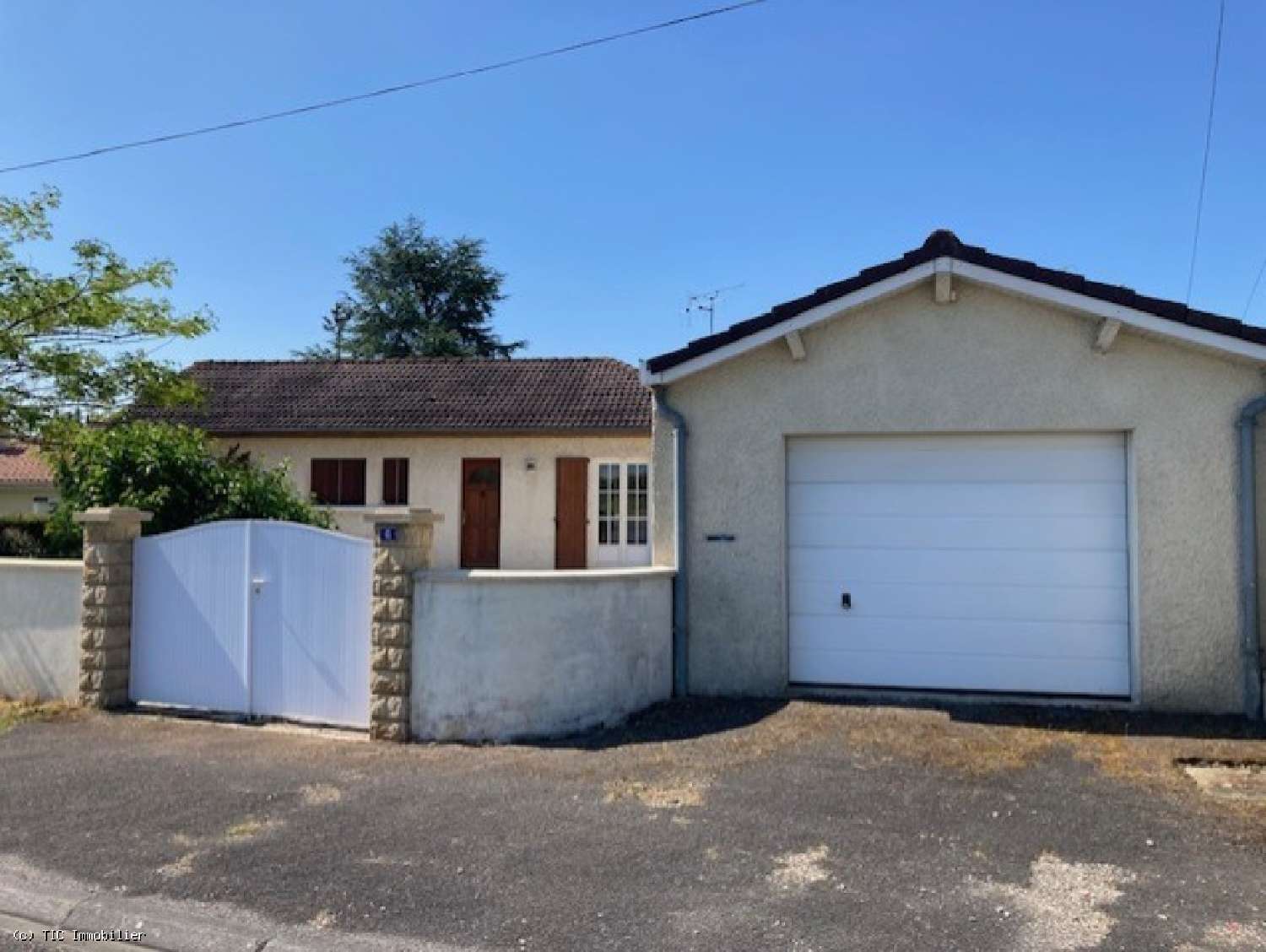  à vendre maison Ruffec Charente 2
