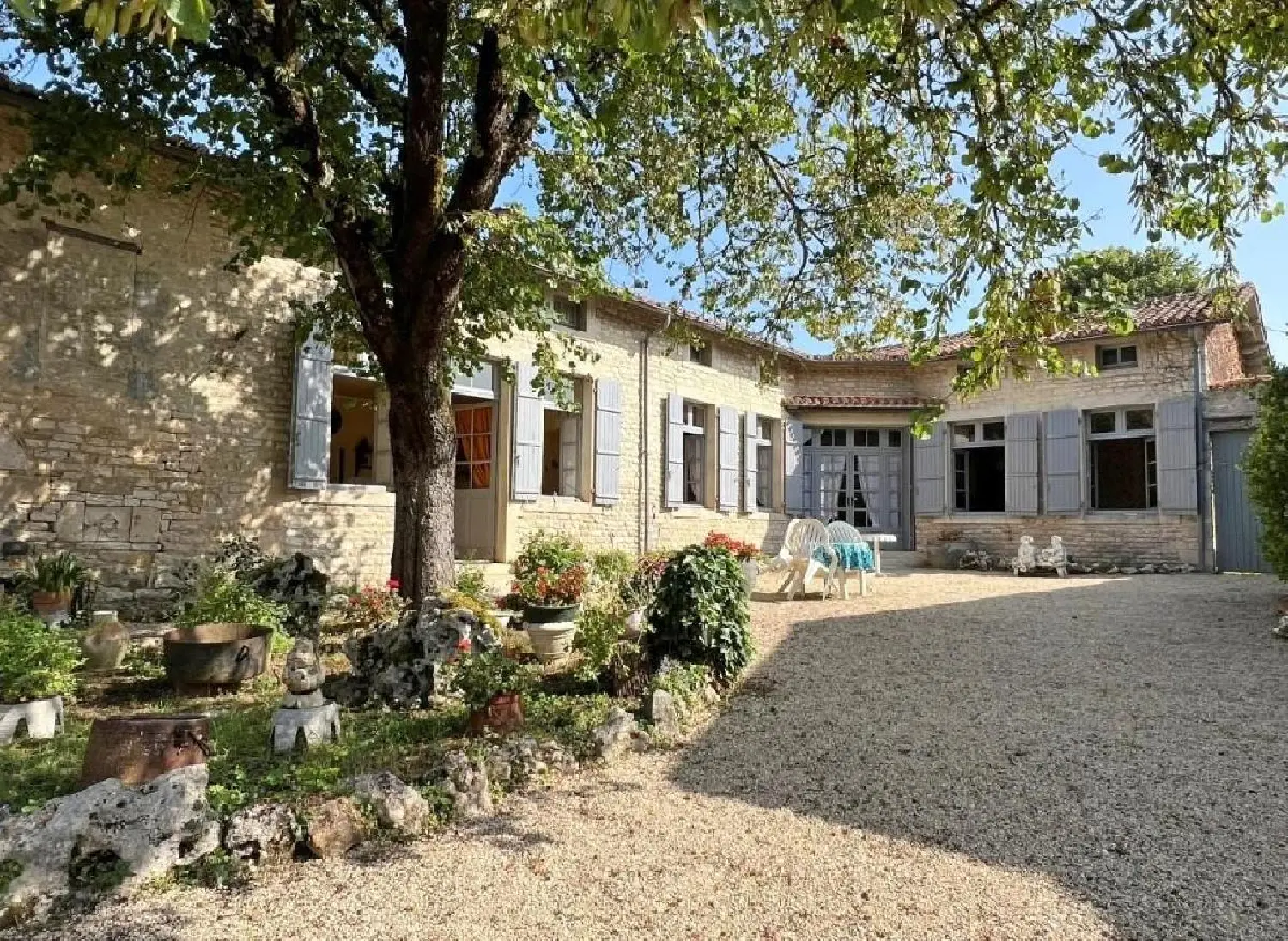  à vendre maison Ruffec Charente 1