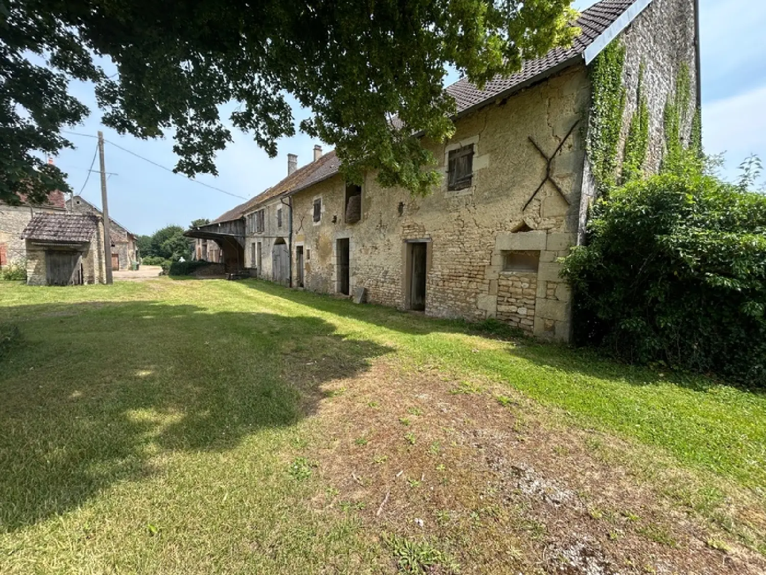  en venta casa Sainpuits Yonne 1
