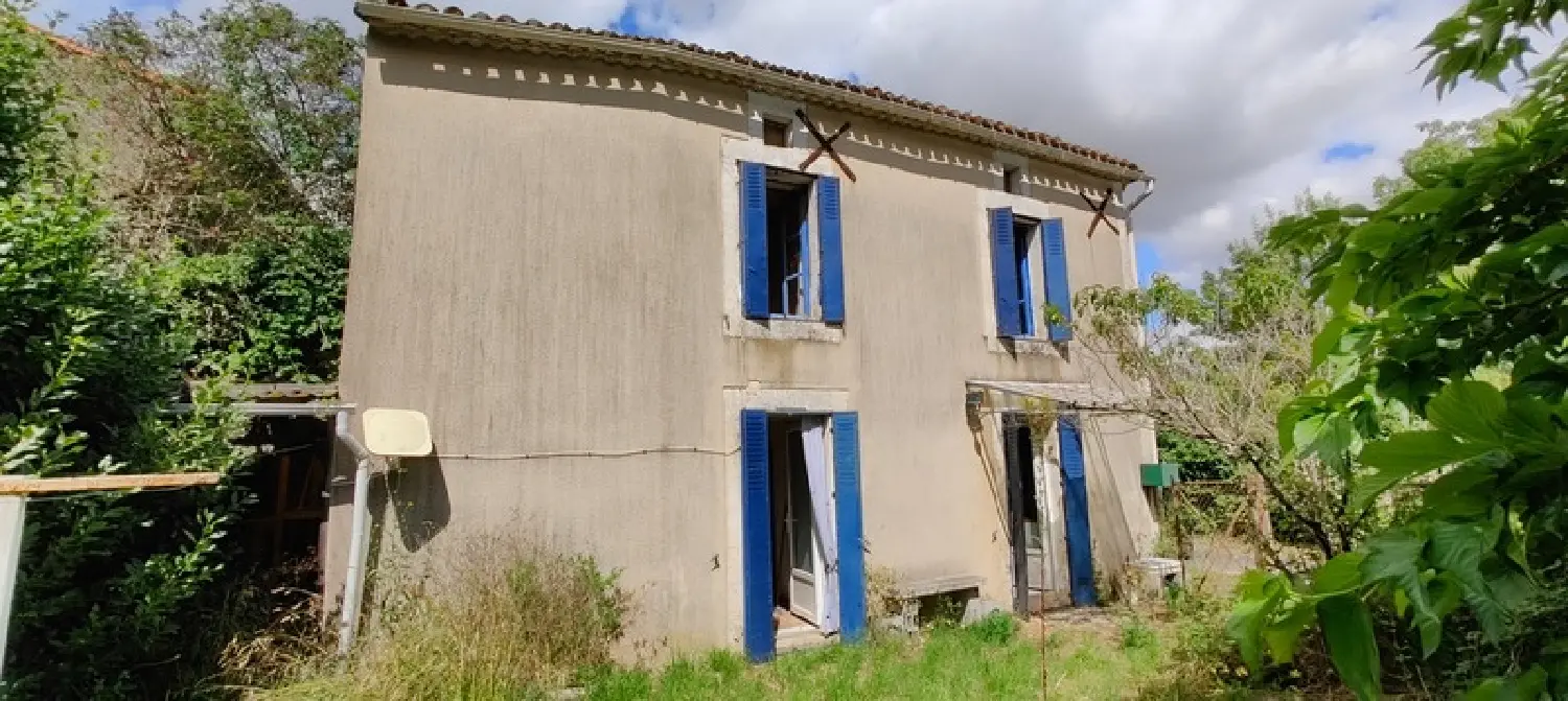  te koop huis Saint-Amant-de-Boixe Charente 1