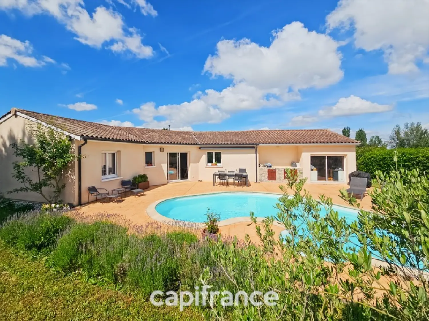  for sale house Saint-Christoly-de-Blaye Gironde 1