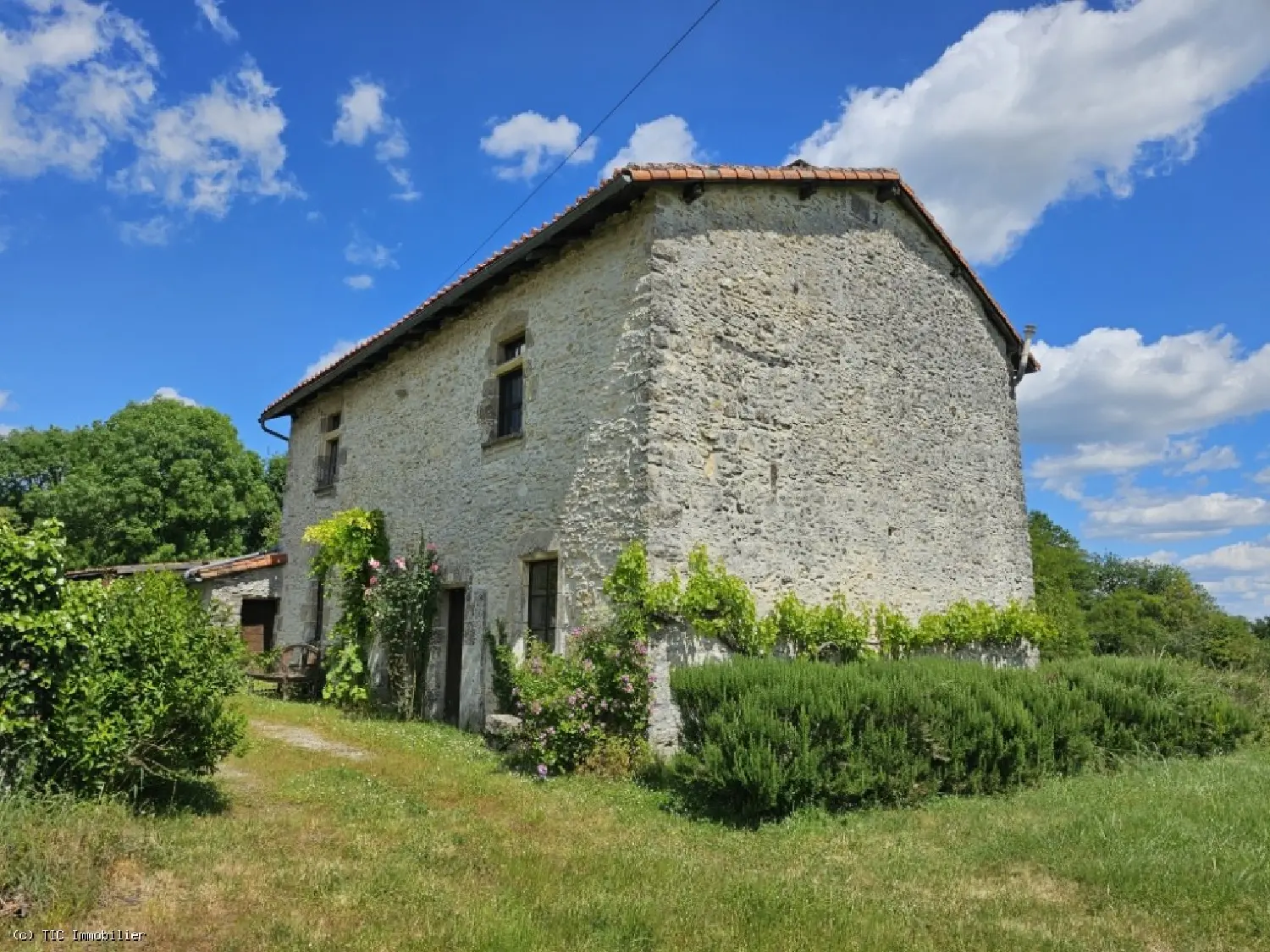  for sale house Saint-Claud Charente 2