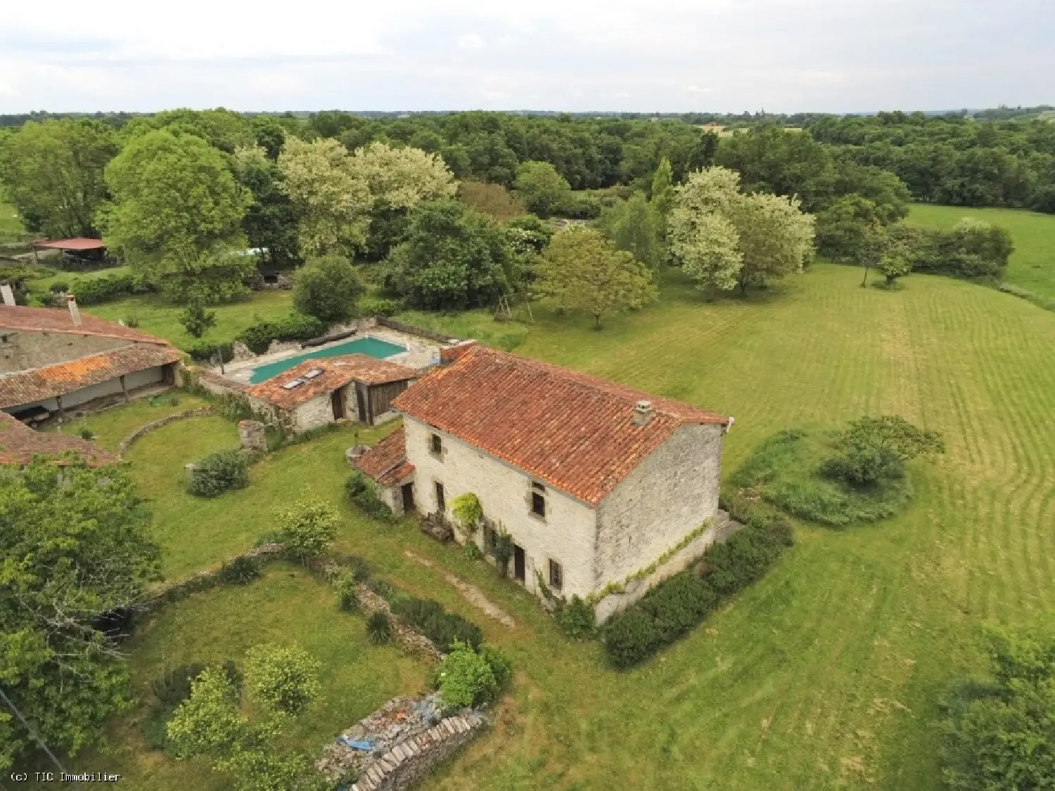  for sale house Saint-Claud Charente 4