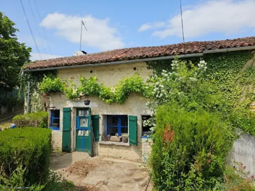 Saint-Claud Charente house foto