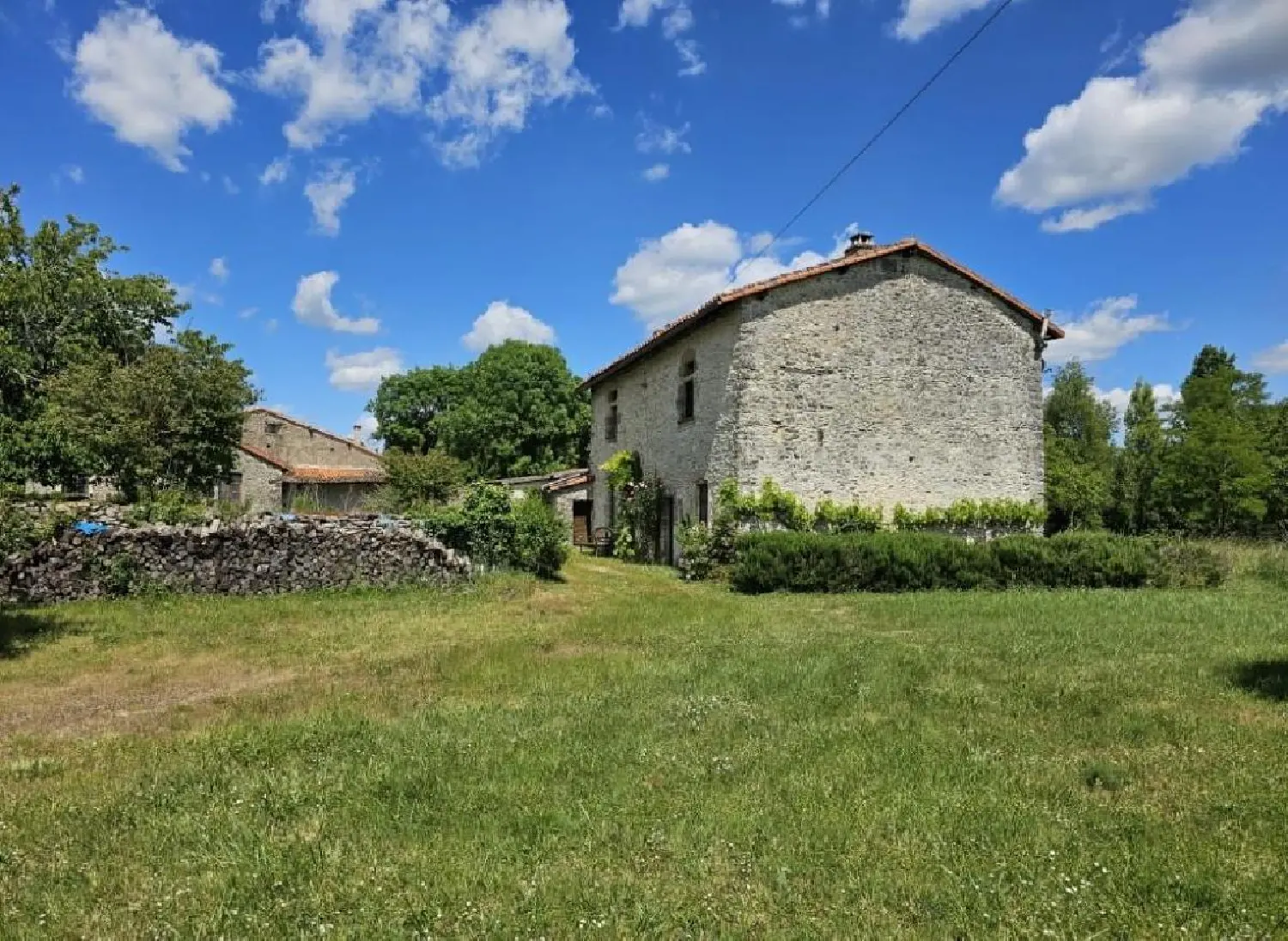 en venta casa Saint-Claud Charente 3