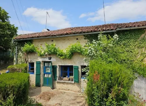 Saint-Claud Charente huis foto 7093446