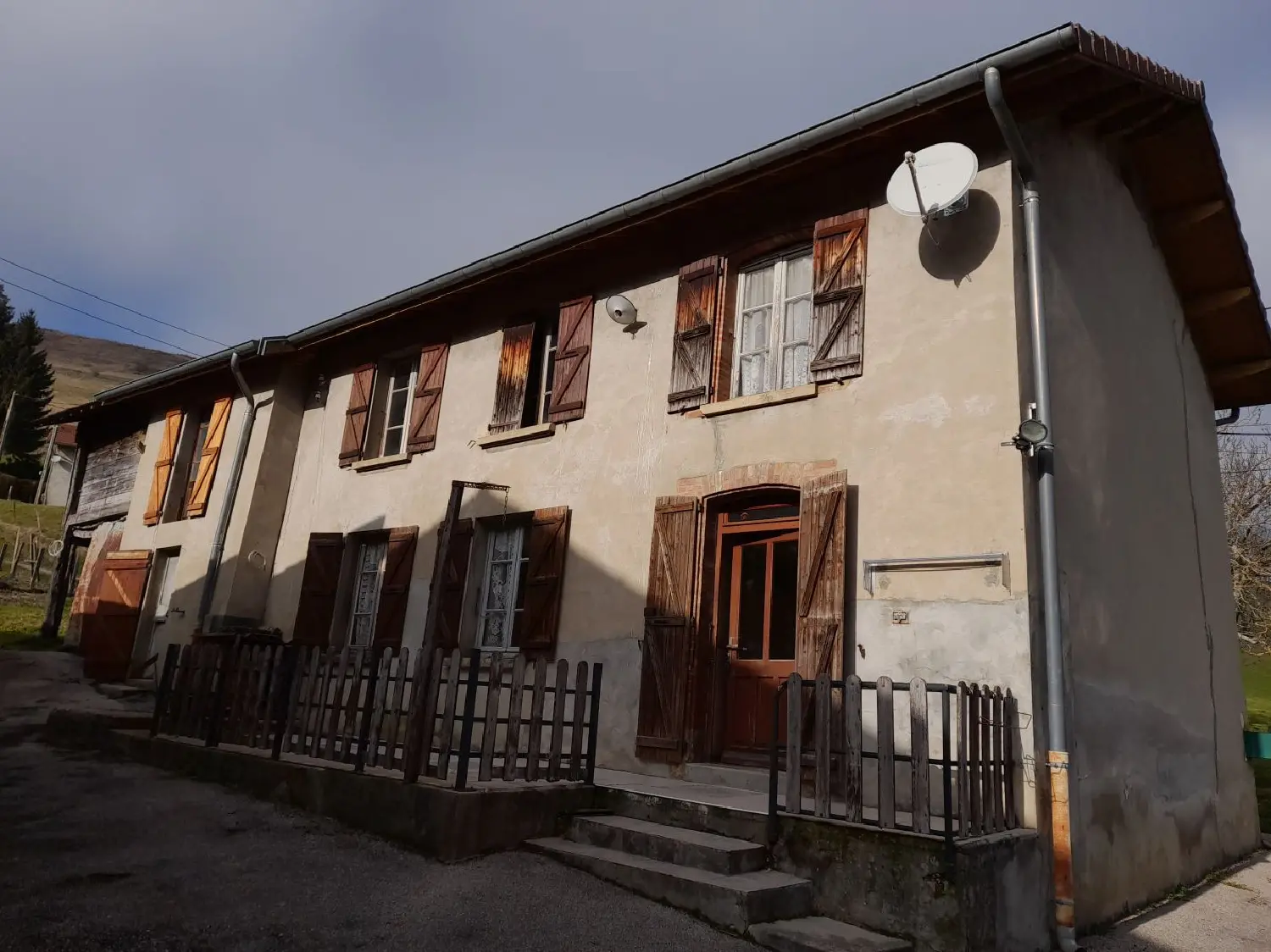  à vendre maison Saint-Geoire-en-Valdaine Isère 2