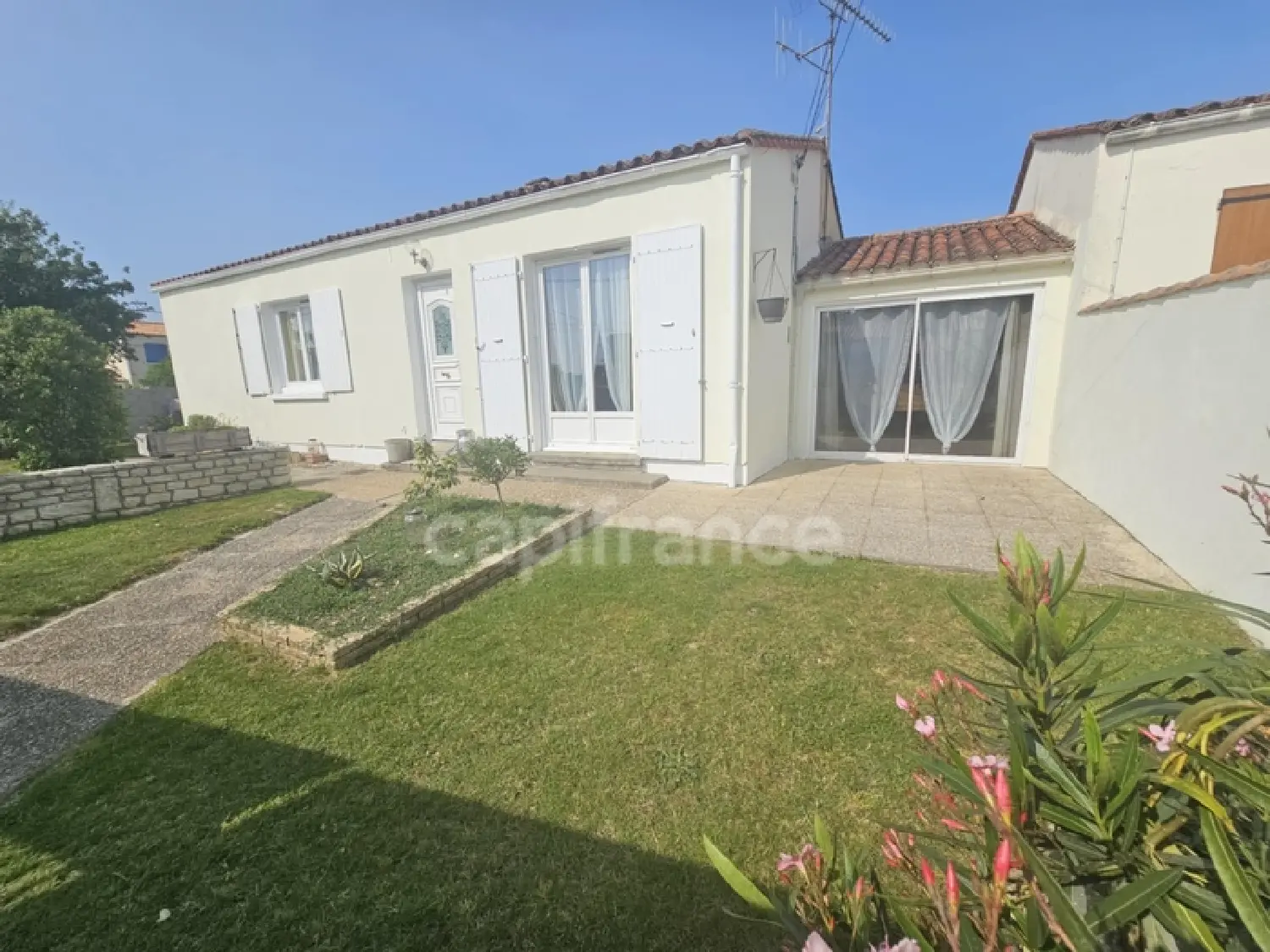  à vendre maison Saint-Georges-du-Bois Charente-Maritime 2