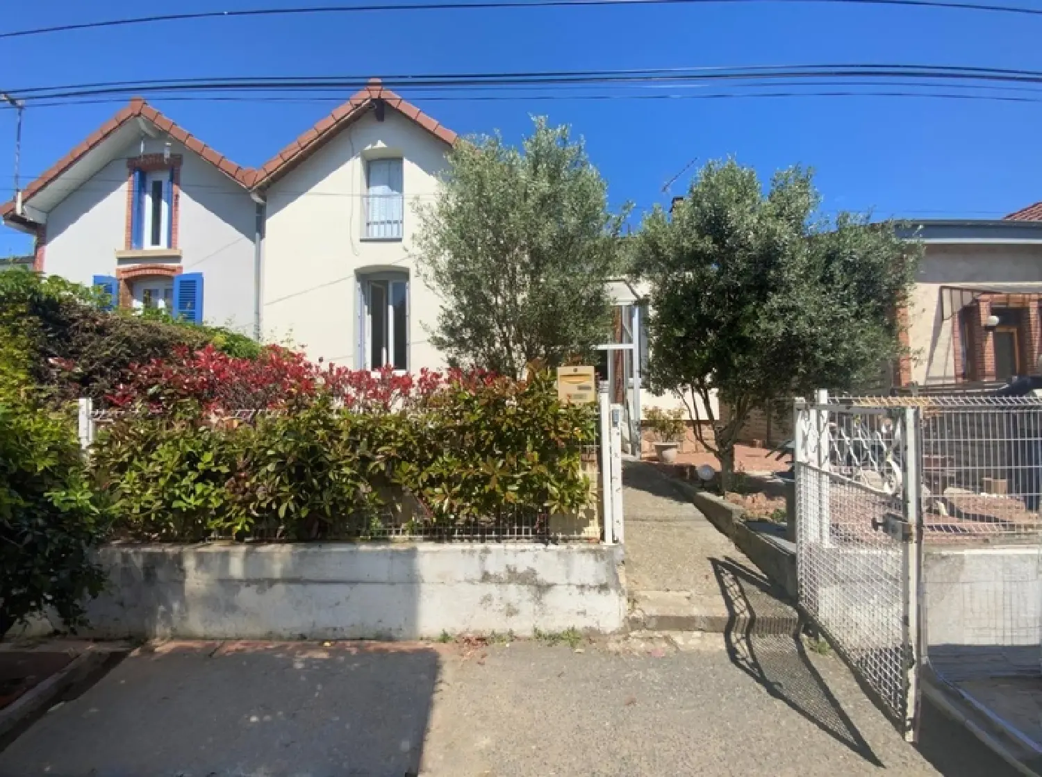  for sale house Saint-Germain-Laval Loire 6