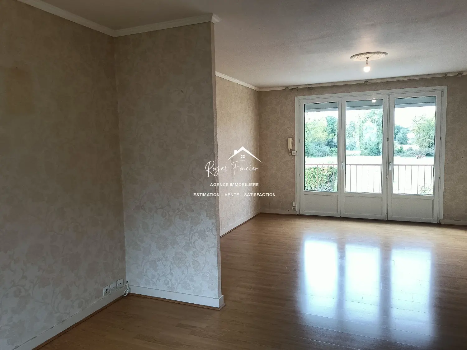  for sale house Saint-Gervais-les-Trois-Clochers Vienne 5