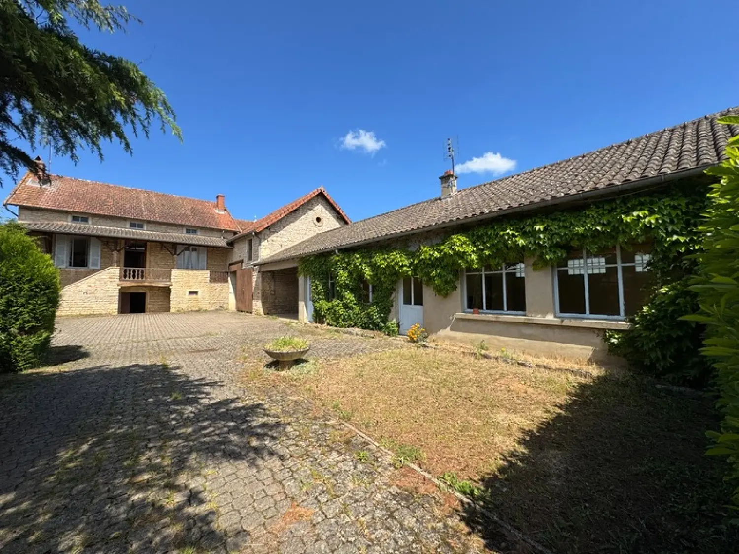  te koop huis Saint-Jean-le-Priche Saône-et-Loire 1