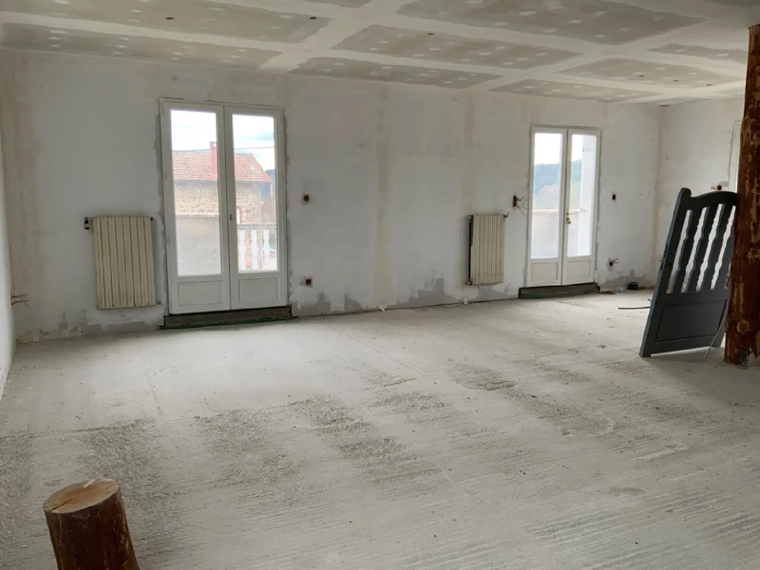  for sale house Saint-Julien-la-Vêtre Loire 3