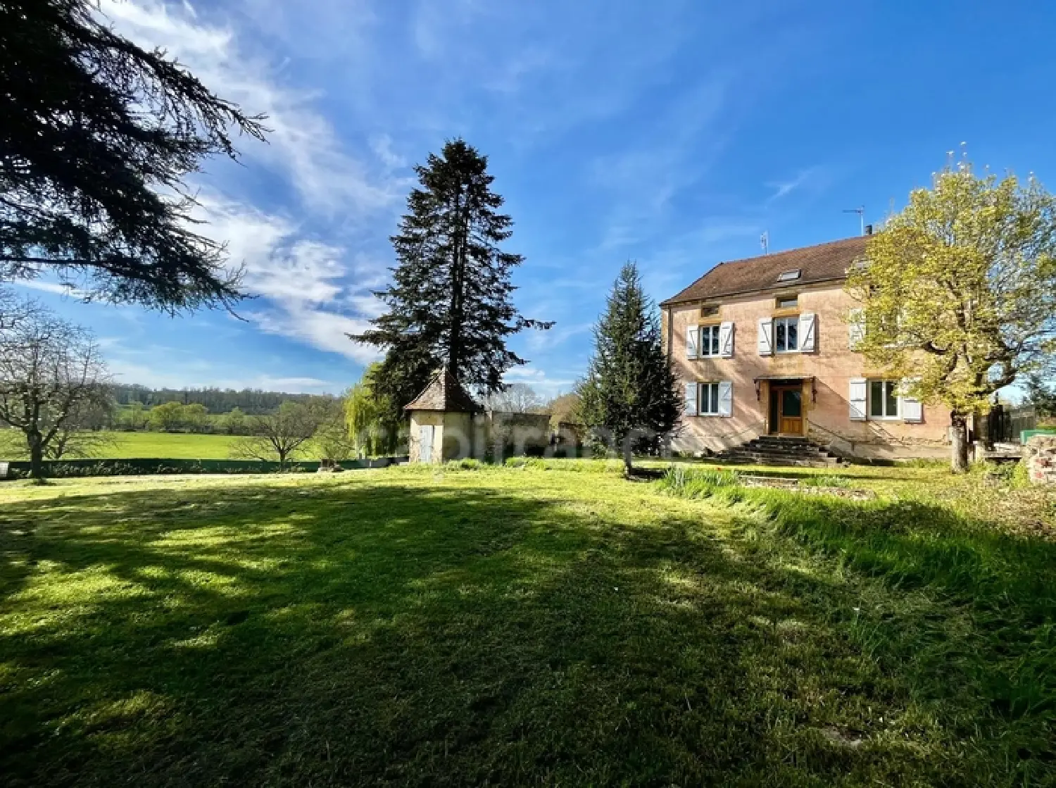  en venta casa Saint-Pierre-la-Noaille Loire 1