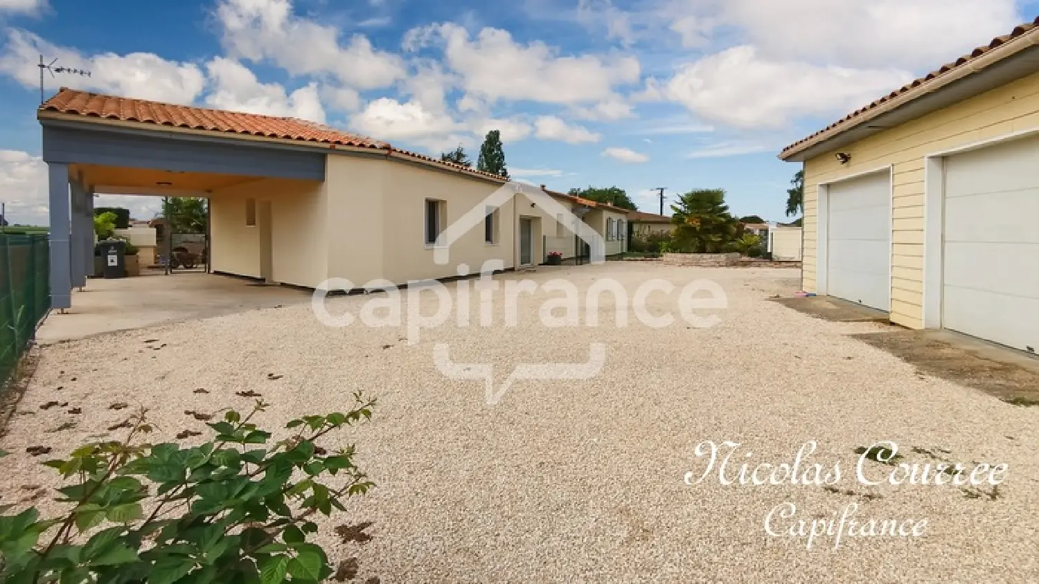  for sale house Saint-Saviol Vienne 2