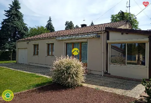 Saint-Valérien Yonne huis foto