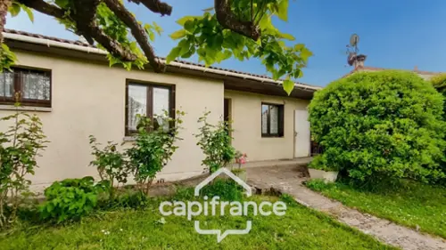 Sainte-Livrade-sur-Lot Lot-et-Garonne huis foto 7095636