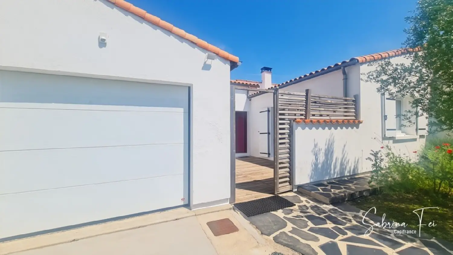  for sale house Sainte-Soulle Charente-Maritime 1