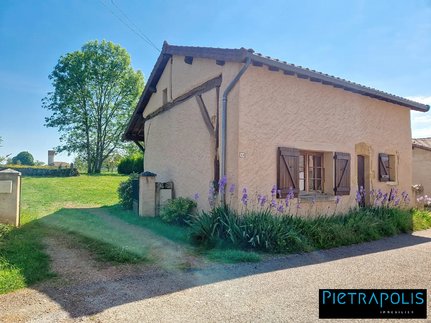  for sale house Semur-en-Brionnais Saône-et-Loire 5