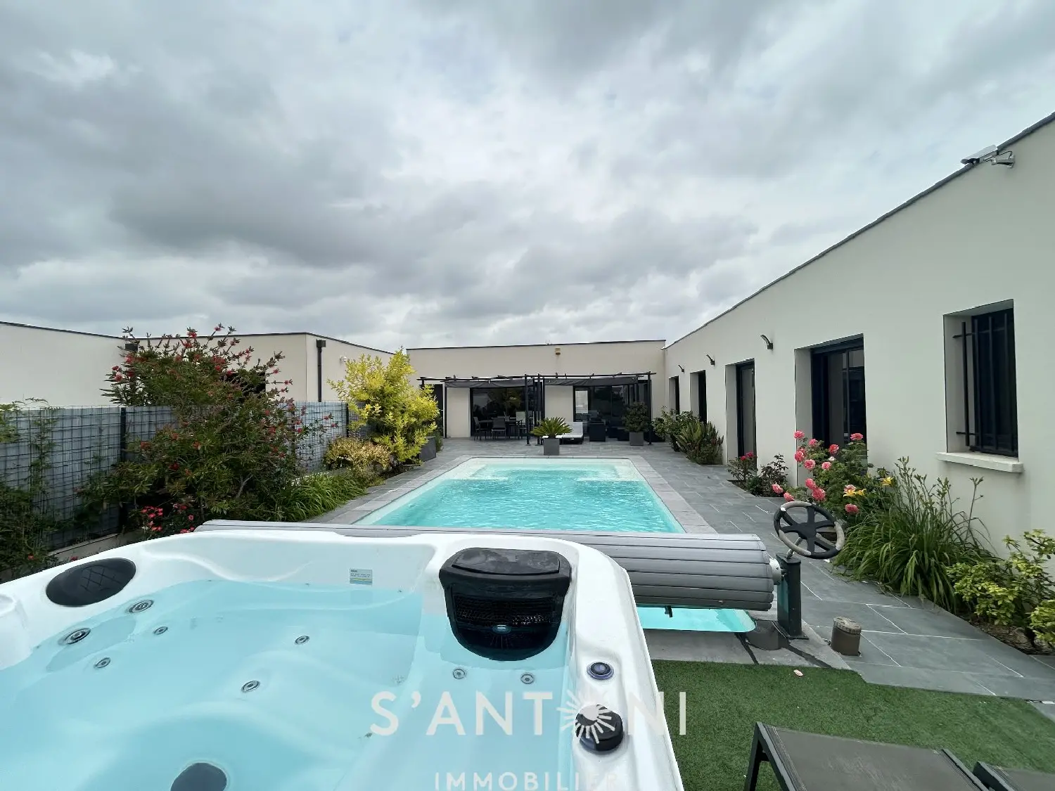  en venta casa Servian Hérault 2