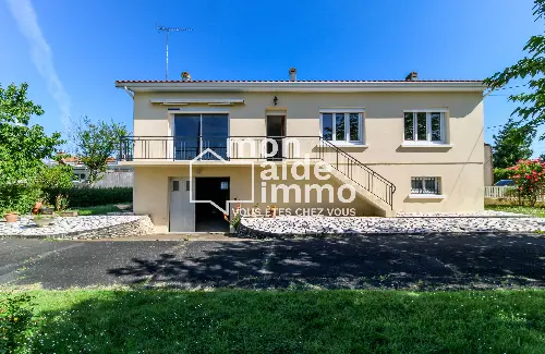 Surgères Charente-Maritime house foto 7086684
