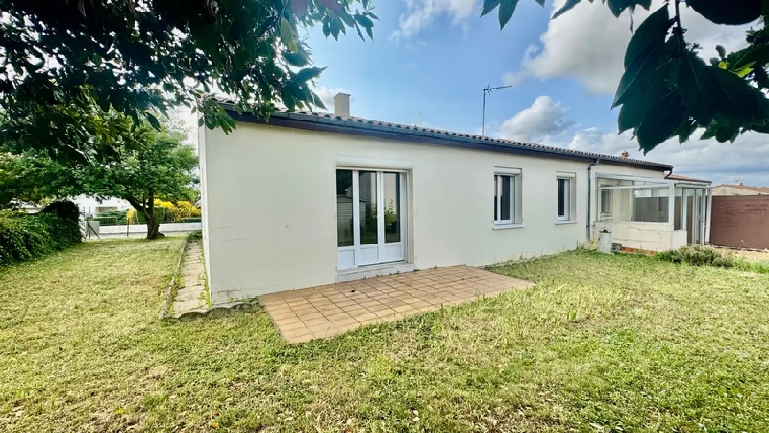  for sale house Tonnay-Charente Charente-Maritime 2