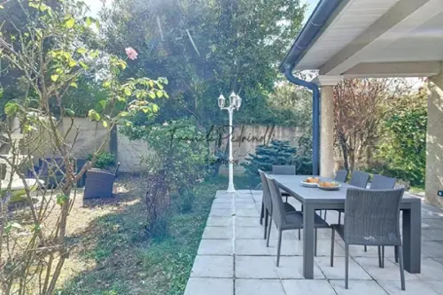 Vénissieux Rhône maison foto 7088878