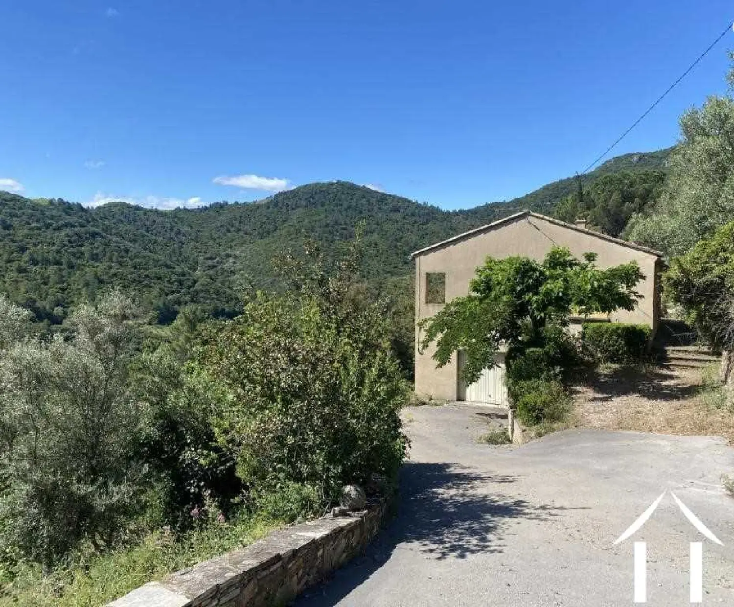  à vendre maison Vieussan Hérault 2