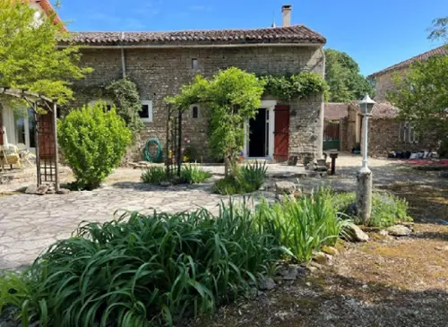 Villefagnan Charente huis foto 7092398